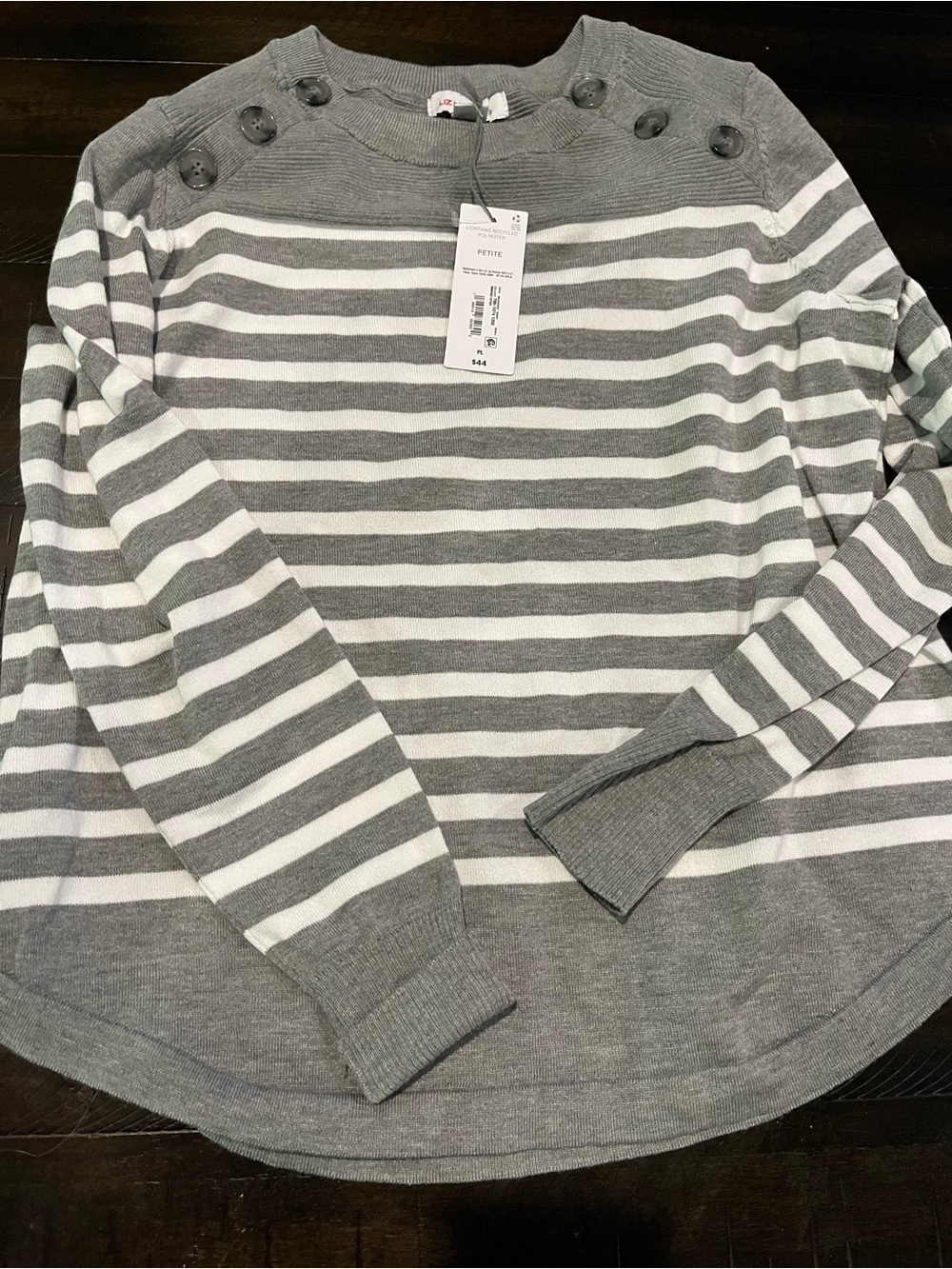 Liz Claiborne PL petite large gray and white sweater new Women’s
